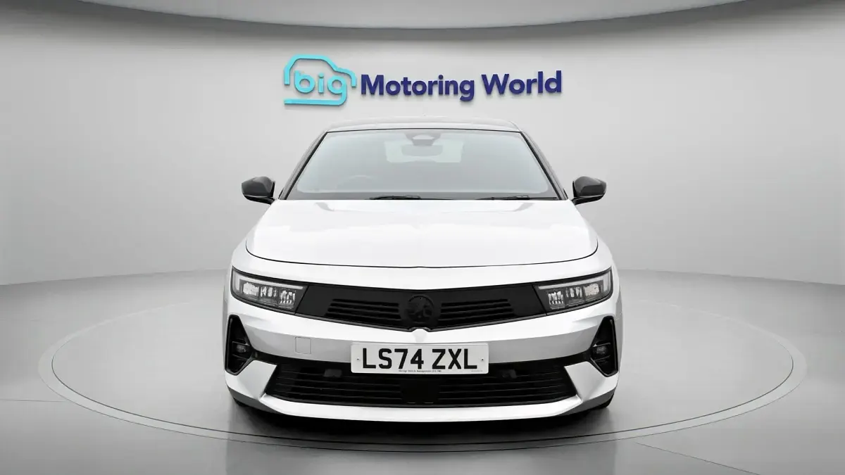 Used Vauxhall Astra S 129 HP (94 kW) 2024 Grey Estate