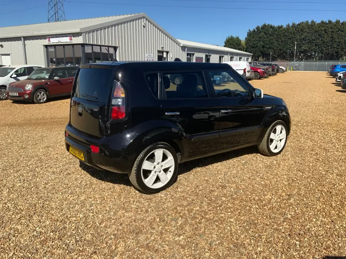 Usado Kia Soul 126 CV (92 kW) 2010 Negro SUV