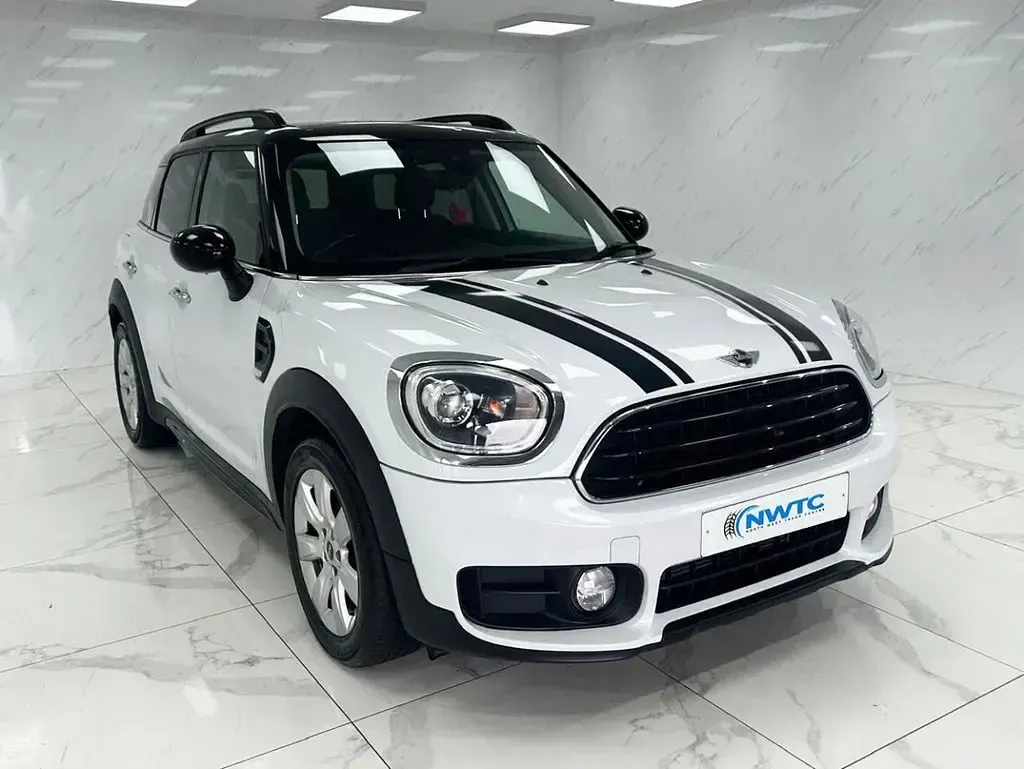 Used Mini Cooper 136 HP (100 kW) 2017 White Hatchback