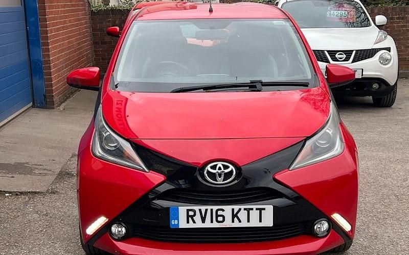 Gebraucht Toyota Aygo X-play 69 PS (50 kW) 2018 Kleinwagen