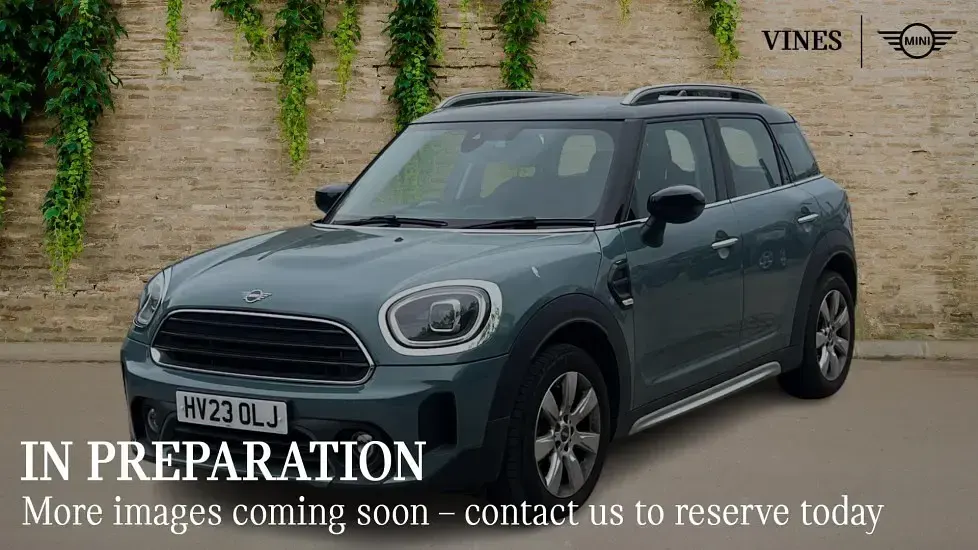 Usado Mini Cooper Countryman Classic 134 CV (98 kW) 2023 Verde SUV