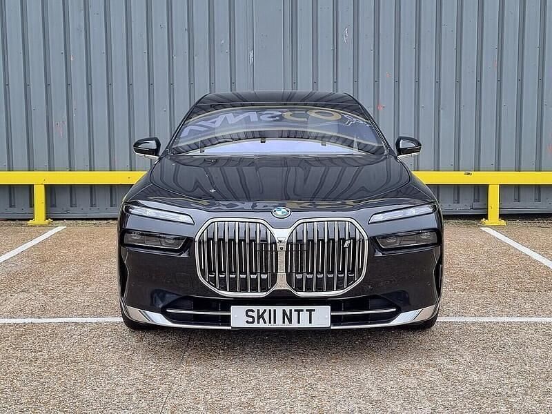 Used BMW i7 Comfort Edition 400 kW (544 HP) 2023 Black Sedan