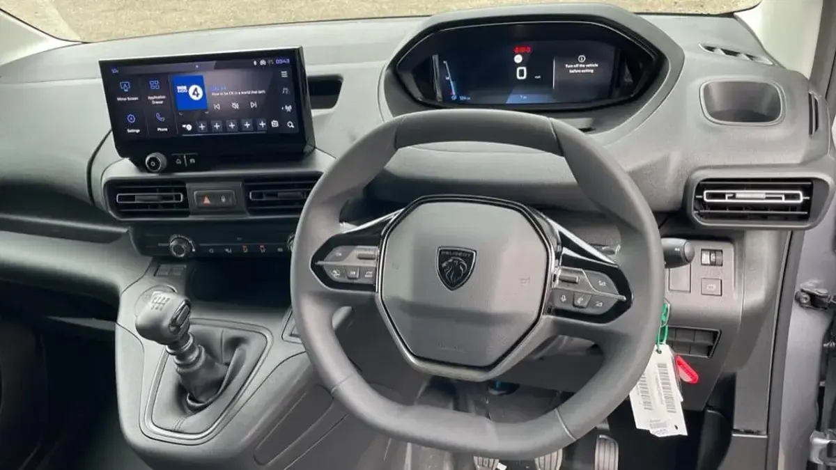 Nouă Peugeot Partner S 101 CP (74 kW) 2026 Gri Monovolum