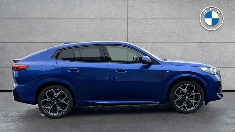 New BMW iX2 M Sport 147 kW (201 HP) 2025 Blue SUV