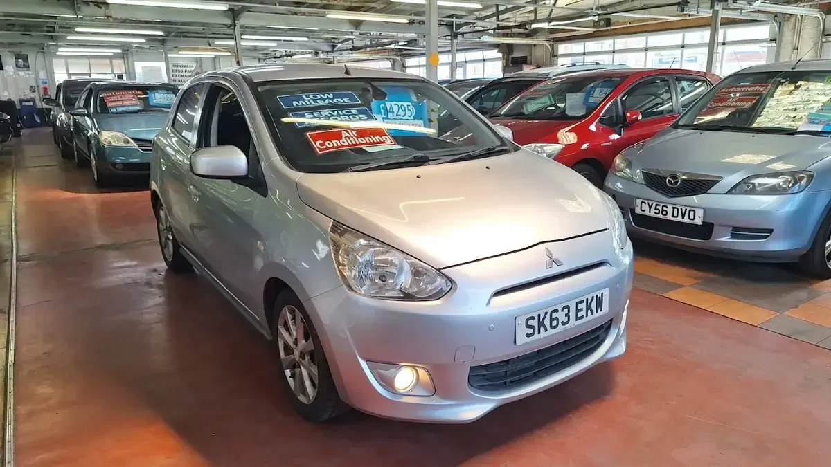 Used Mitsubishi Mirage 79 HP (58 kW) 2013 Silver Hatchback