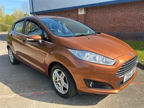 Yellow Used 2014 Ford Fiesta Zetec Hatchback | £4,295 (Good price) - Image 1/1