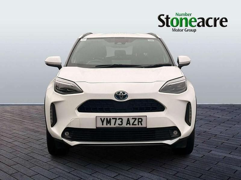 Used Toyota Yaris Cross Design 113 HP (83 kW) 2023 White SUV