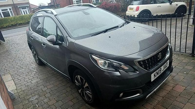 Grey Used 2019 Peugeot 2008 Allure Premium SUV | £8,199 (Super price) - Image 1/1