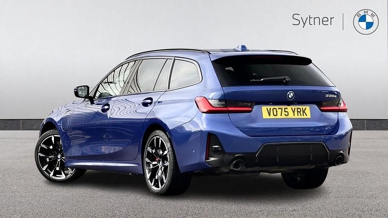 Used BMW 330e M Sport 288 HP (211 kW) 2025 Blue Estate