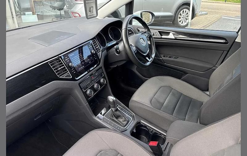 Used VW Golf Sportsvan GT 148 HP (108 kW) 2018 White MPV