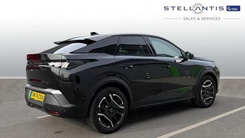 Used Peugeot e-3008 Allure 152 kW (207 HP) 2024 Black SUV