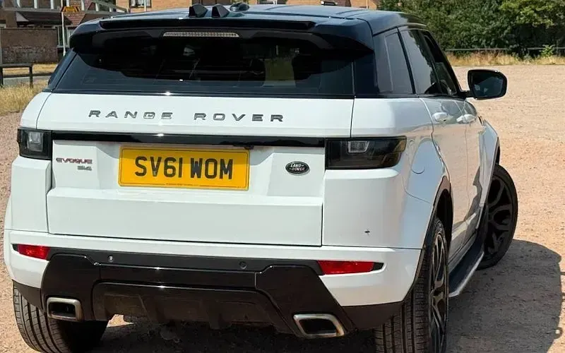 Used Land Rover Range Rover evoque Dynamic 241 HP (177 kW) 2011 White SUV