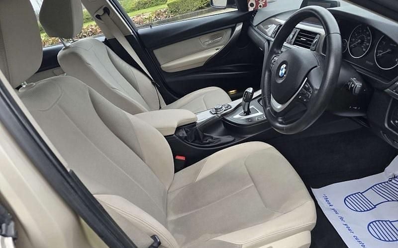 Used BMW 320 184 HP (135 kW) 2013 Silver Sedan