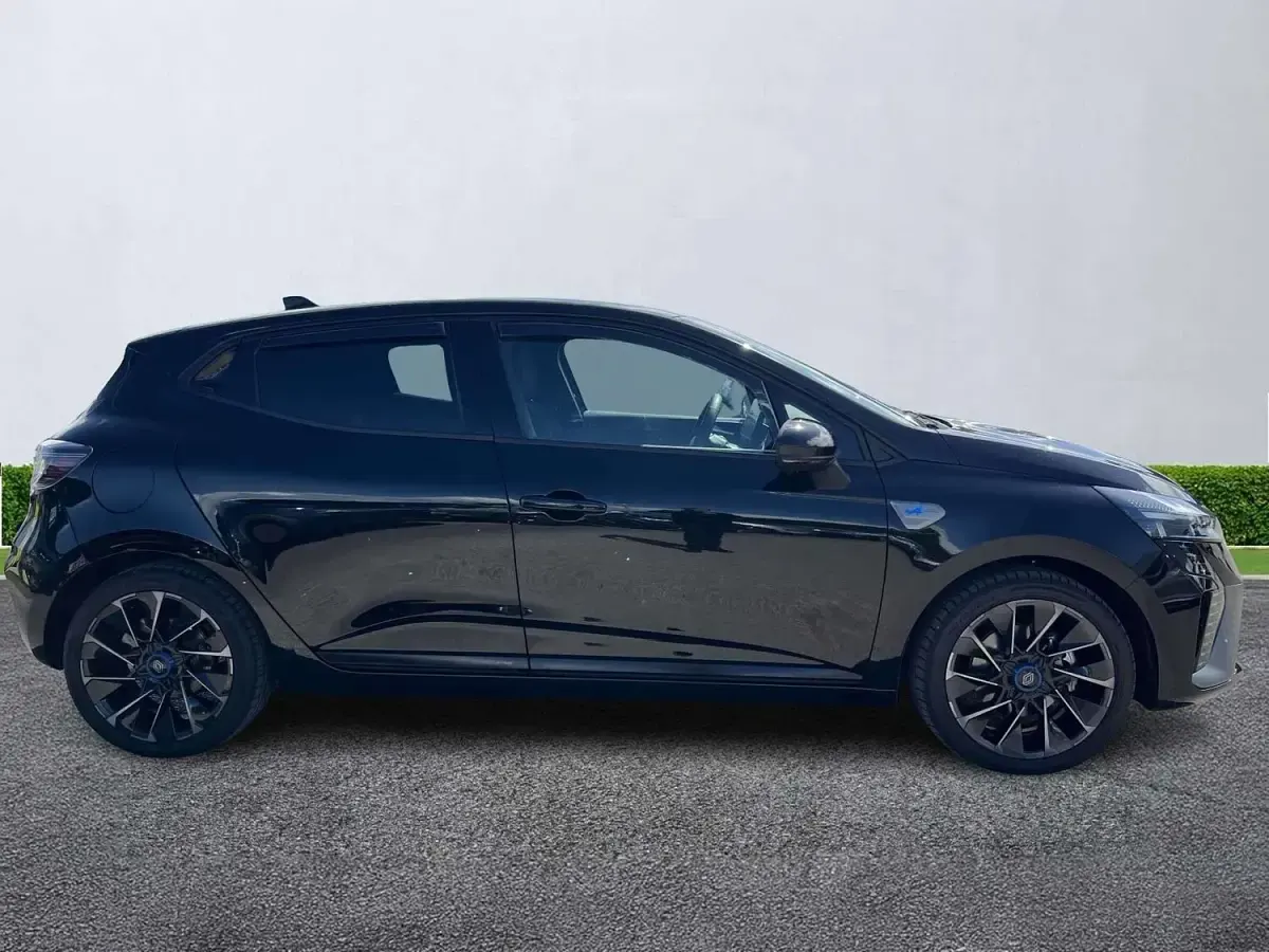Used Renault Clio Esprit Alpine 143 HP (105 kW) 2025 Black  Hatchback
