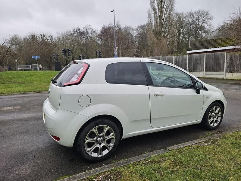 Used Fiat Punto Easy 2012 White Hatchback