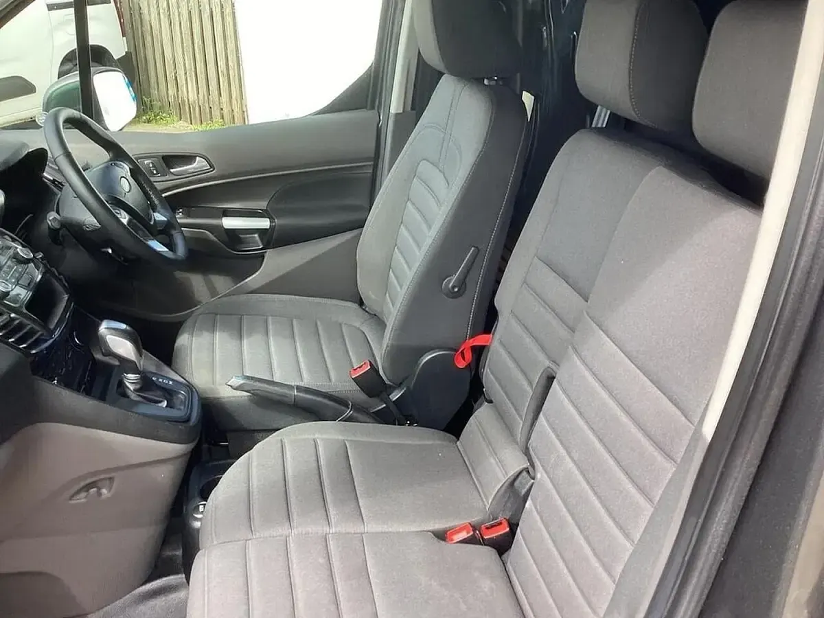 Used Ford Transit Connect Limited 120 HP (88 kW) 2020 Grey MPV
