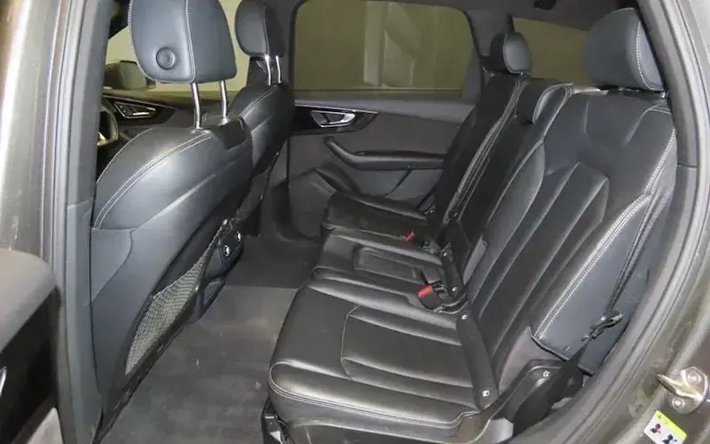 Used Audi Q7 Black Edition 286 HP (210 kW) 2019 Grey SUV