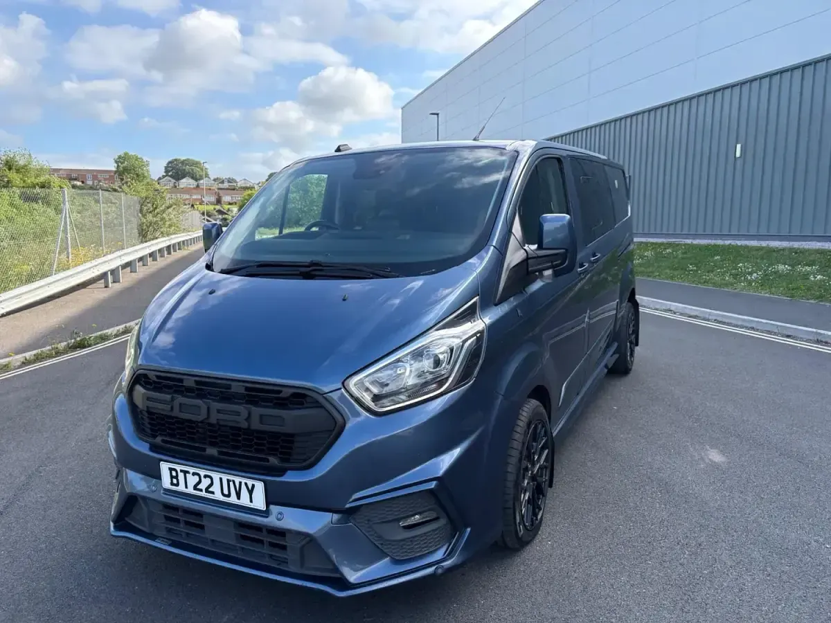 Used Ford Transit Custom Limited 130 HP (95 kW) 2022 Blue Van
