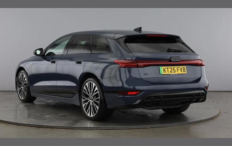 Used Audi e-tron Comfort 210 kW (286 HP) 2025 Blue SUV