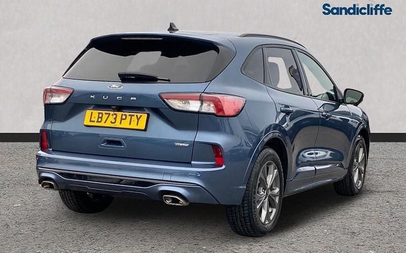 Second-hand Ford Kuga ST-Line 190 CP (139 kW) 2023 Albastru SUV