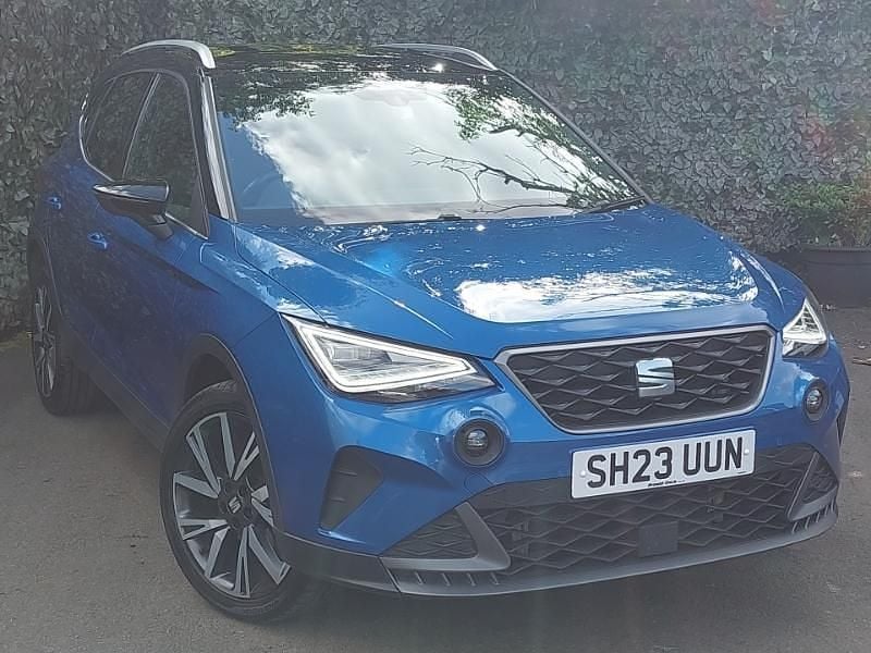 Blue Used 2023 Seat Arona FR SUV | £16,998 (Fair price) - Image 1/4