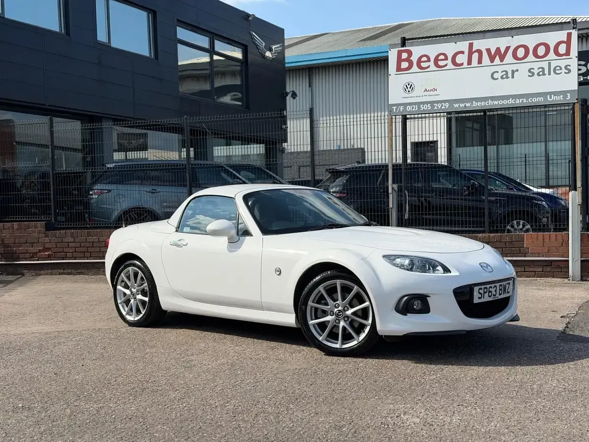 Used Mazda MX5 160 HP (117 kW) 2013 White Cabriolet