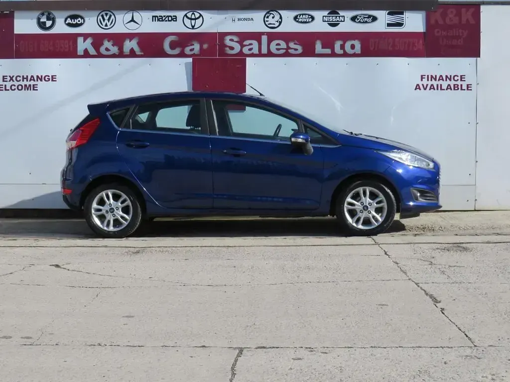 Used Ford Fiesta Zetec 100 HP (73 kW) 2017 Blue Hatchback