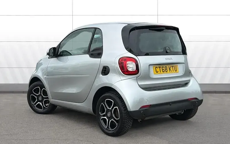Used Smart ForTwo Coupé Premium 71 HP (52 kW) 2019 Silver Coupe