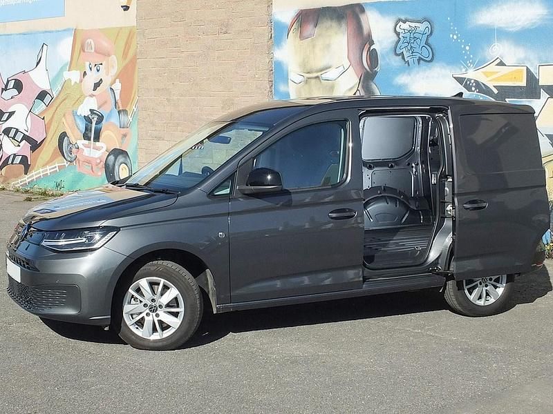 Used VW Caddy Pro 114 HP (83 kW) 2023 Grey MPV