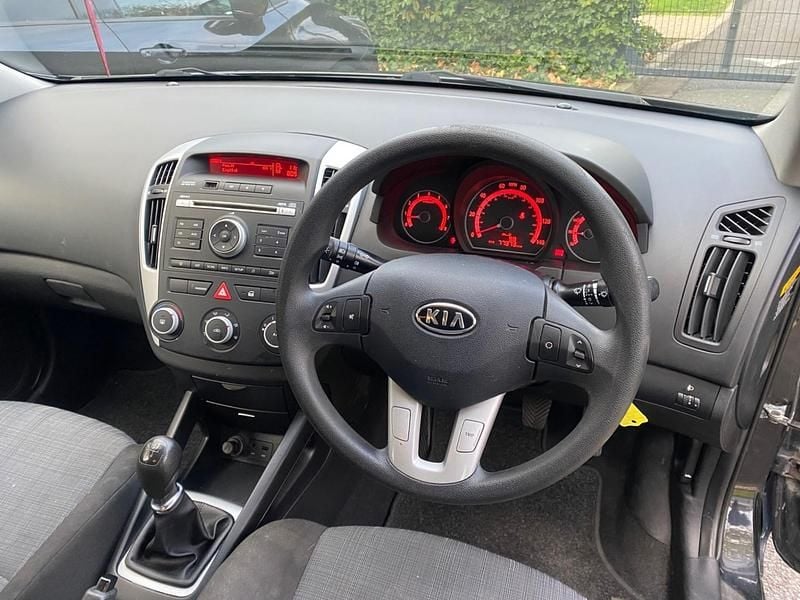 Used Kia Ceed 2010 Black Hatchback