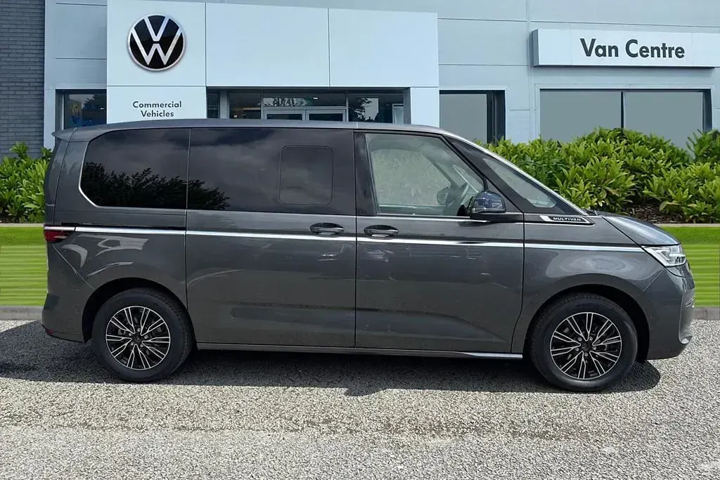 New VW Multivan Style 150 HP (110 kW) 2026 Red MPV
