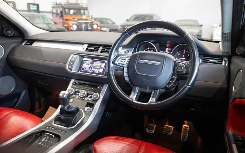Used Land Rover Range Rover evoque HSE Dynamic 179 HP (131 kW) 2018 Hatchback