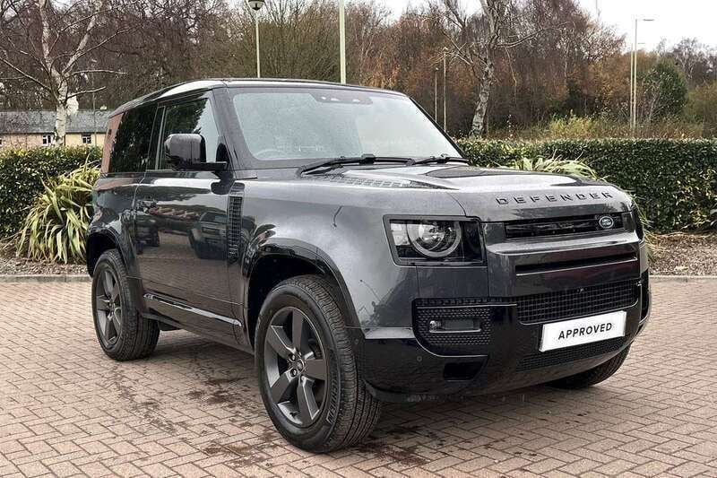 Grey Used 2023 Land Rover Defender HSE Dynamic SUV | £55,500 (Super price) - Image 1/4