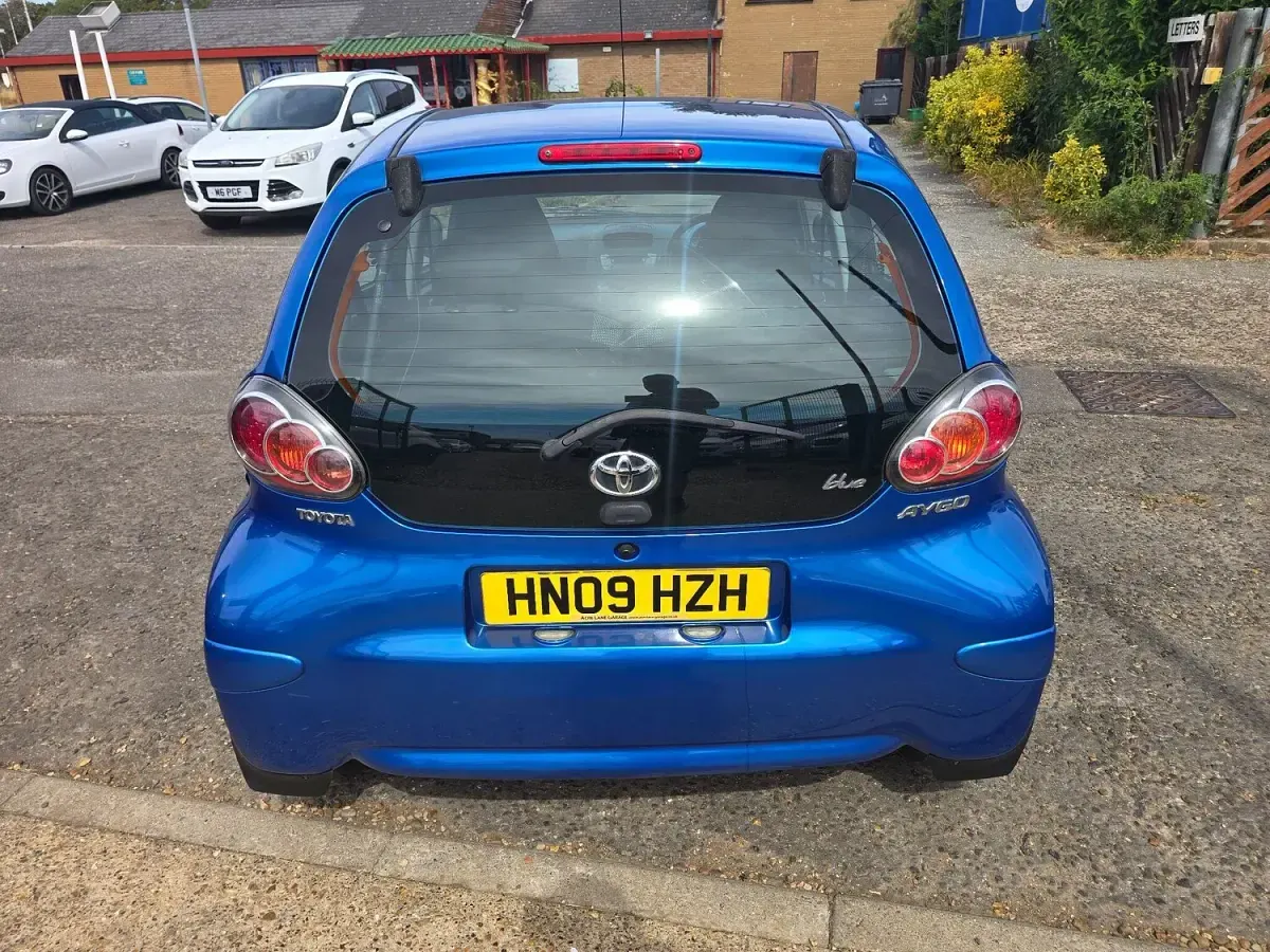 Used Toyota Aygo 2009 Blue Hatchback