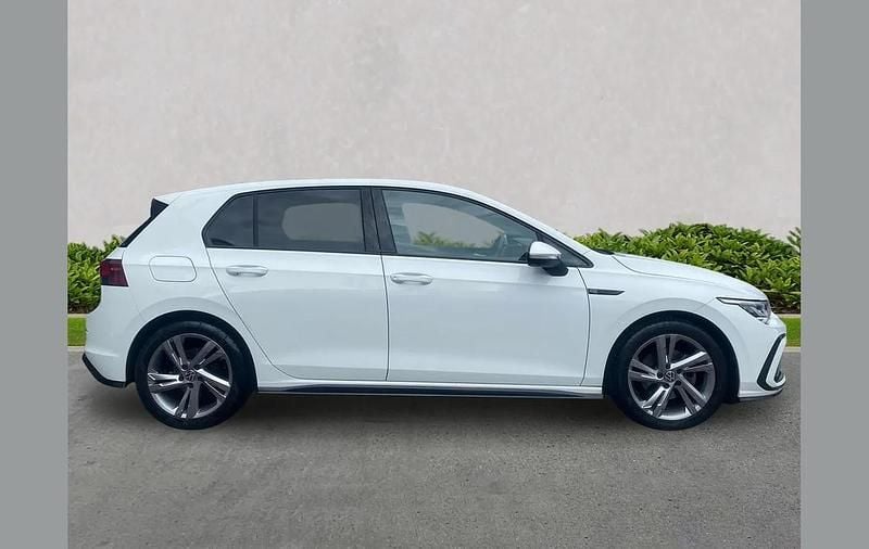 Used VW Golf VIII R-line 130 HP (95 kW) 2021 White Hatchback
