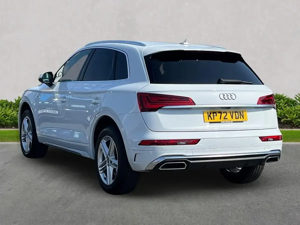 Used Audi Q5 S-Line 265 HP (194 kW) 2022 White SUV