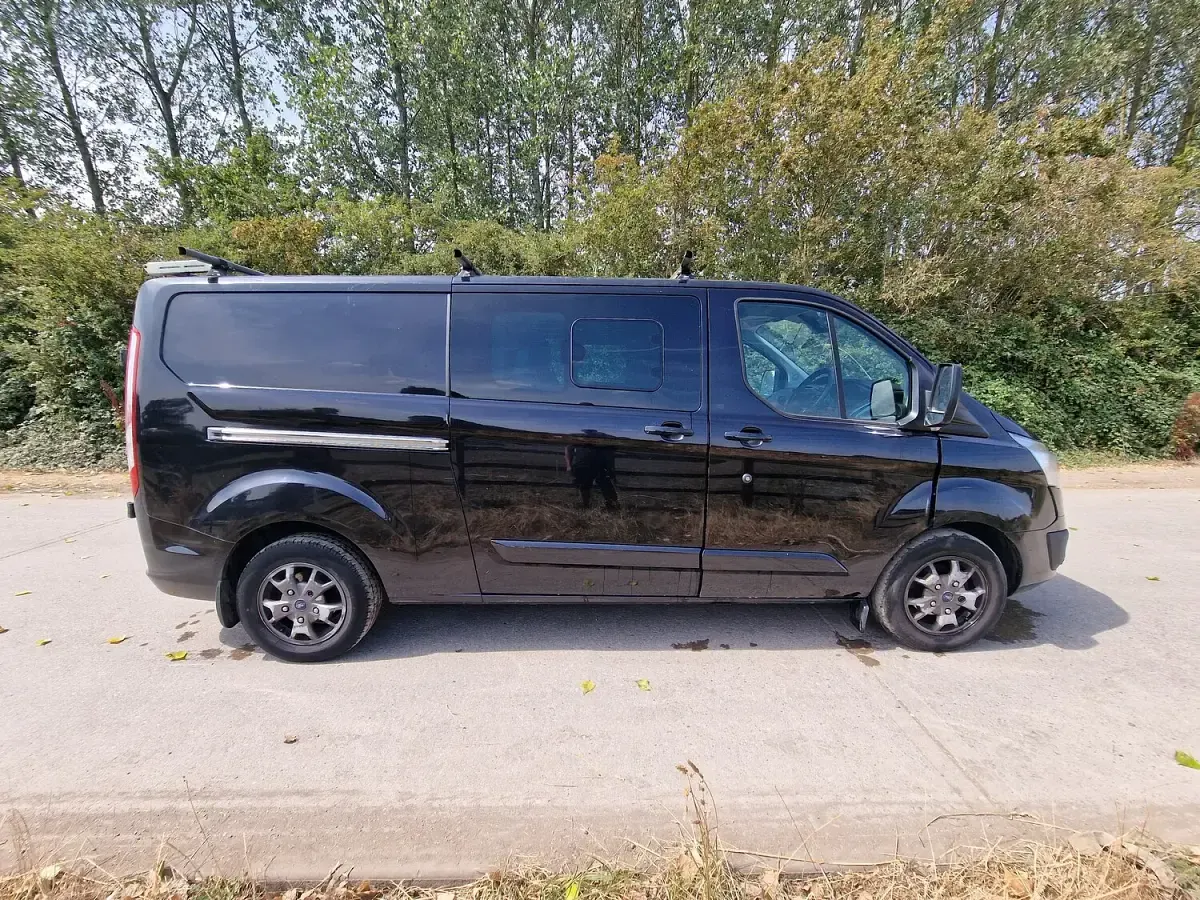 Used Ford Transit Custom Limited 125 HP (91 kW) 2015 Black Van