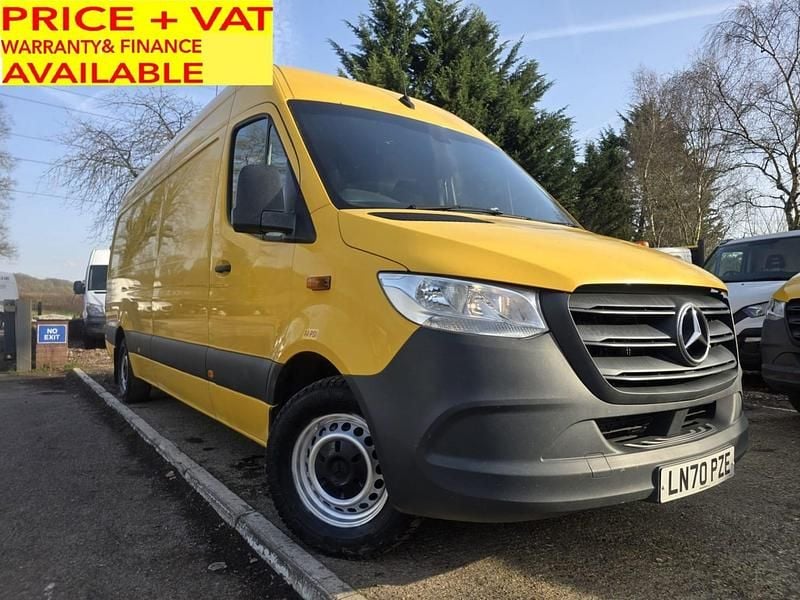 Begagnad Mercedes Sprinter Progressive 2020 Gul Van