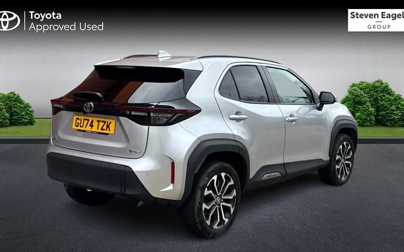 Used Toyota Yaris Hybrid Design 116 HP (85 kW) 2026 Estate