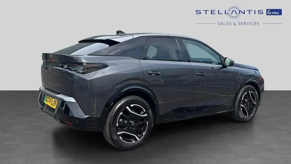 Used Peugeot e-3008 GT 152 kW (207 HP) 2025 Grey SUV