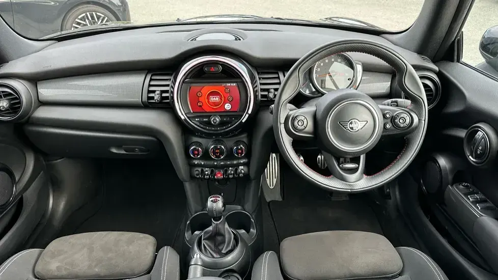 Used Mini Cooper Sport 134 HP (98 kW) 2020 Black Hatchback