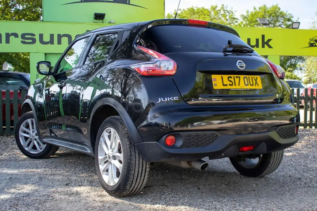 Used Nissan Juke N-Connecta 110 HP (80 kW) 2017 Black SUV