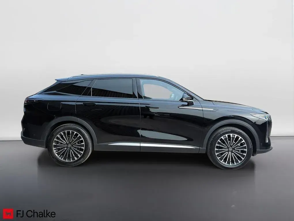 Used Omoda 9 537 HP (394 kW) 2026 Black SUV