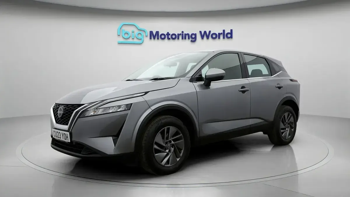 Used Nissan Qashqai Acenta Premium 140 HP (102 kW) 2023 Grey SUV
