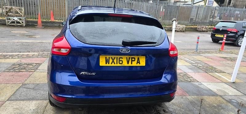 Used Ford Focus Zetec 2016 Blue Hatchback