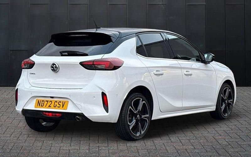 Used Vauxhall Corsa Ultimate 101 HP (74 kW) 2022 White Hatchback