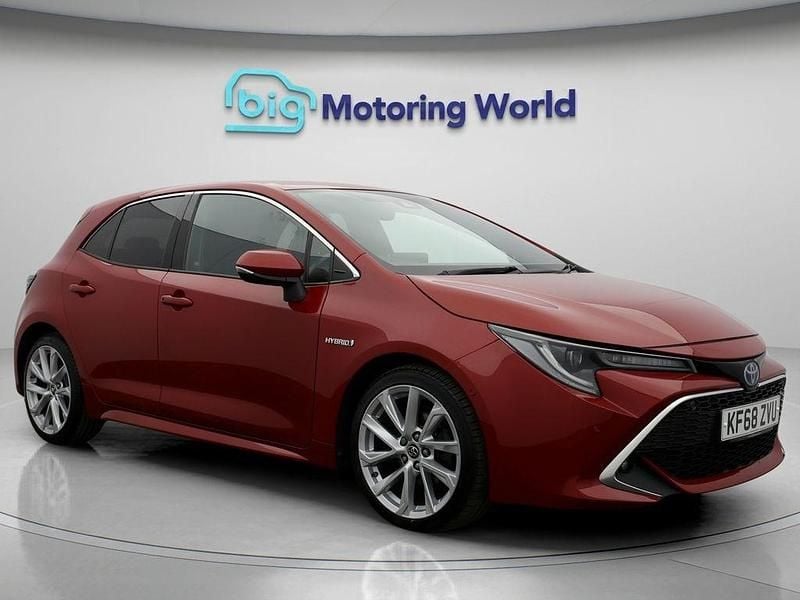 Red Used 2019 Toyota Corolla Hatchback | £12,200 (A bit pricey) - Image 1/4