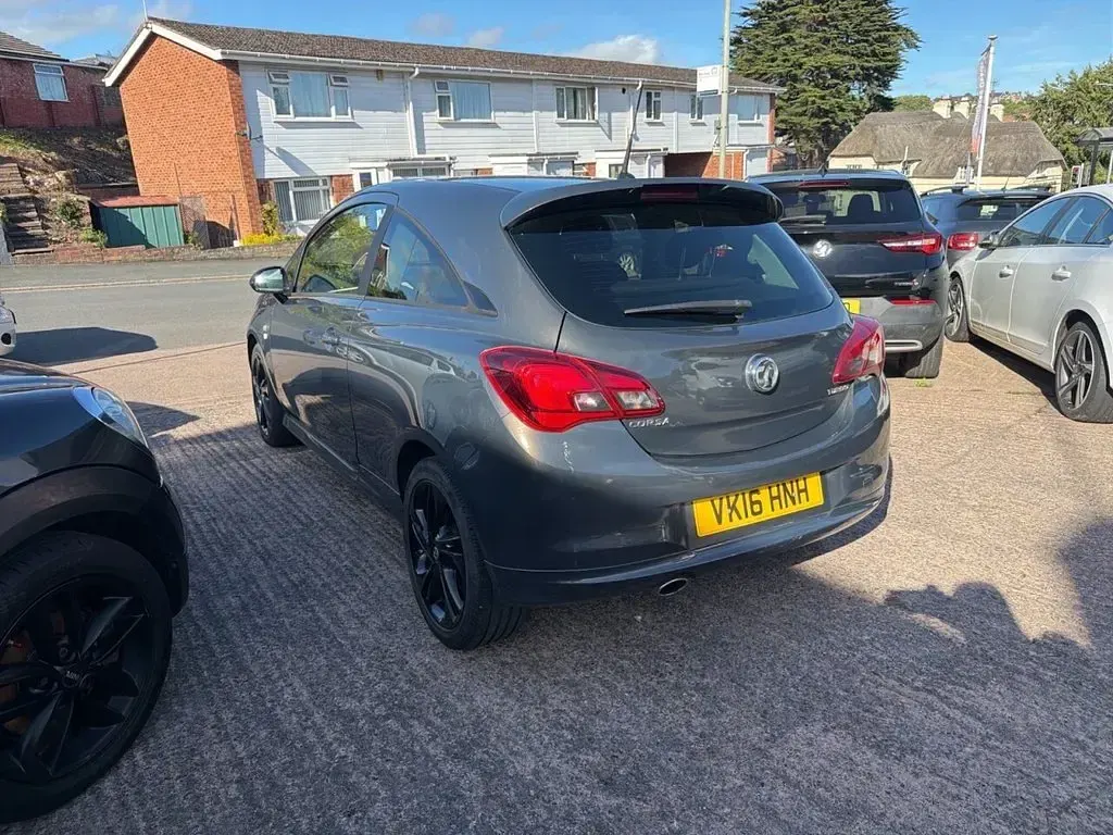 Used Vauxhall Corsa Edition 100 HP (73 kW) 2016 Grey Hatchback