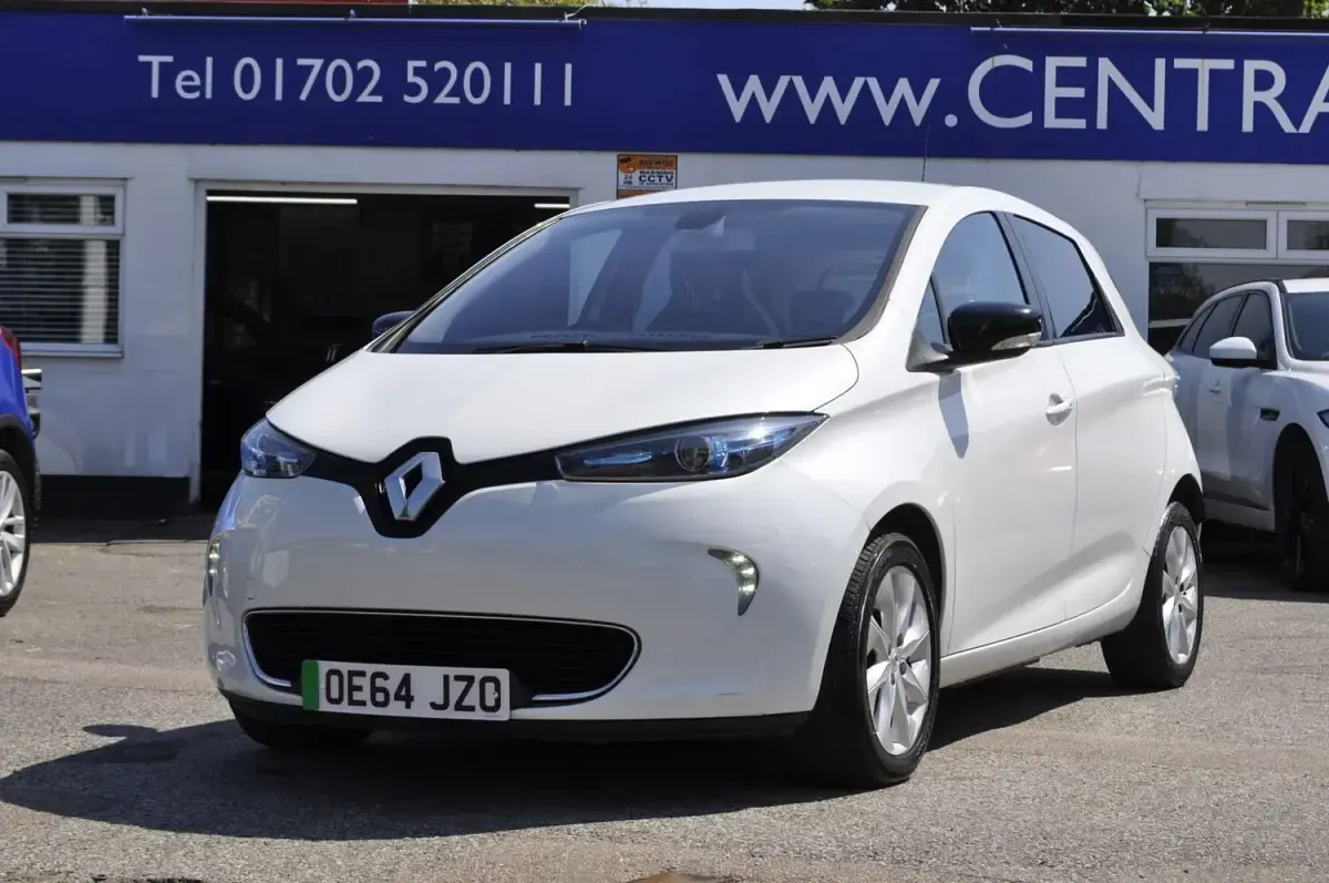 Used Renault Zoe Dynamique 2014 White Hatchback