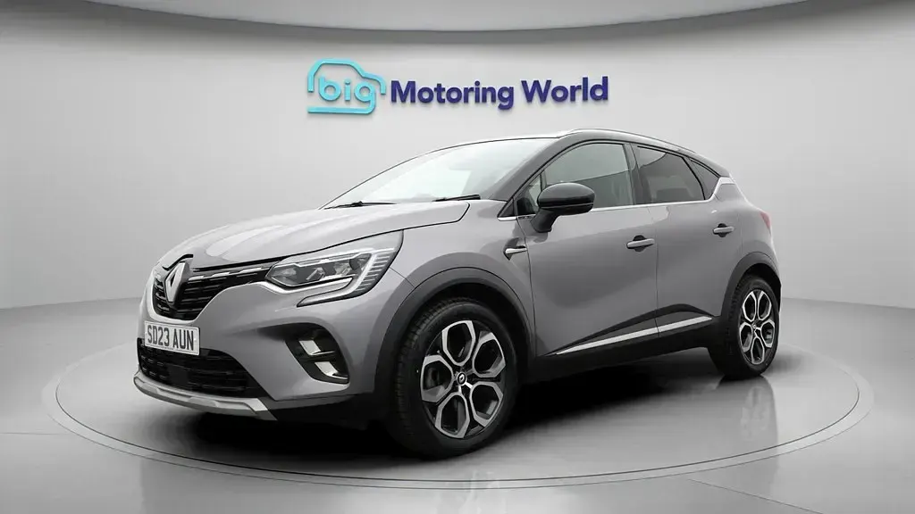 Used Renault Captur Techno 145 HP (106 kW) 2023 Grey SUV